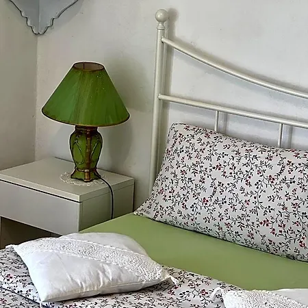 Bed & Breakfast By Lussy -